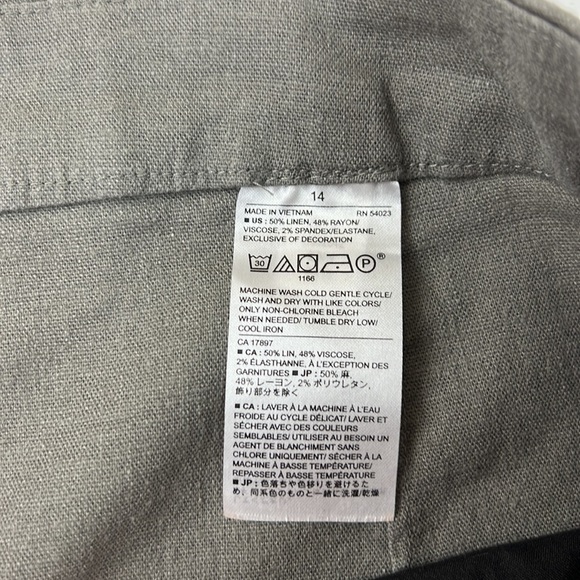 Banana Republic Factory Fringe Linen Shorts - Picture 4 of 11